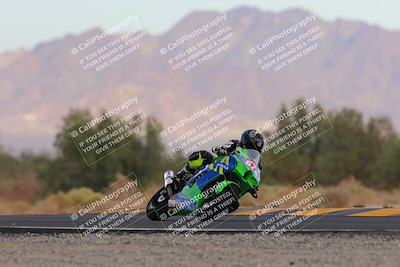 media/Sep-24-2022-CVMA (Sat) [[a45f954247]]/Race 13 Supersport Open/